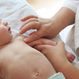 physiotherapy and massage for for new-born and baby